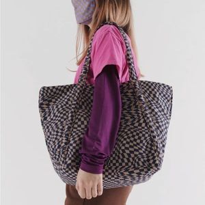 COPY - NEW IN BAG BAGGU Cloud Bag in Indigo Trippy Checker